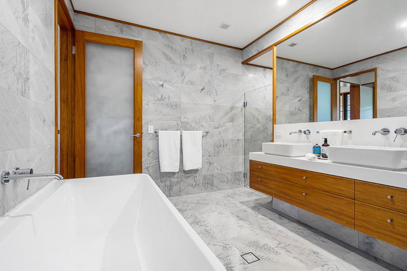 Sapphire (Heated Pool)