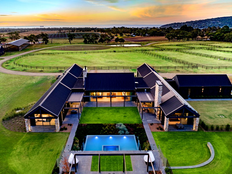 Casalinga (Bay Views)