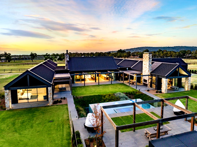 Casalinga (Bay Views)