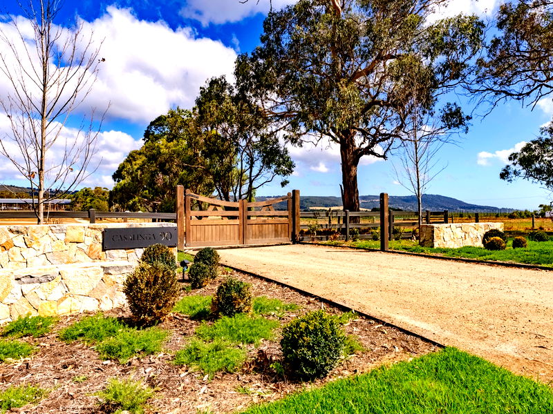 Casalinga (Bay Views)