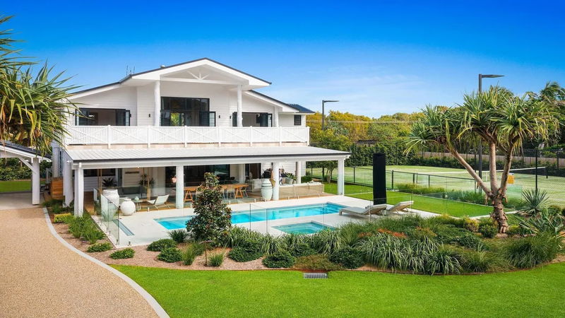 LUXICO's Cedar Seas - Belongil beachside living at its best