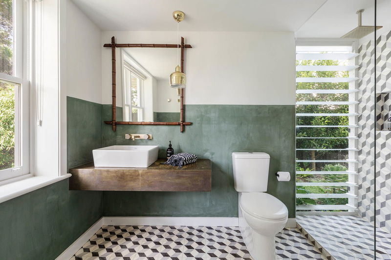 Beach Street (Heated Pool)