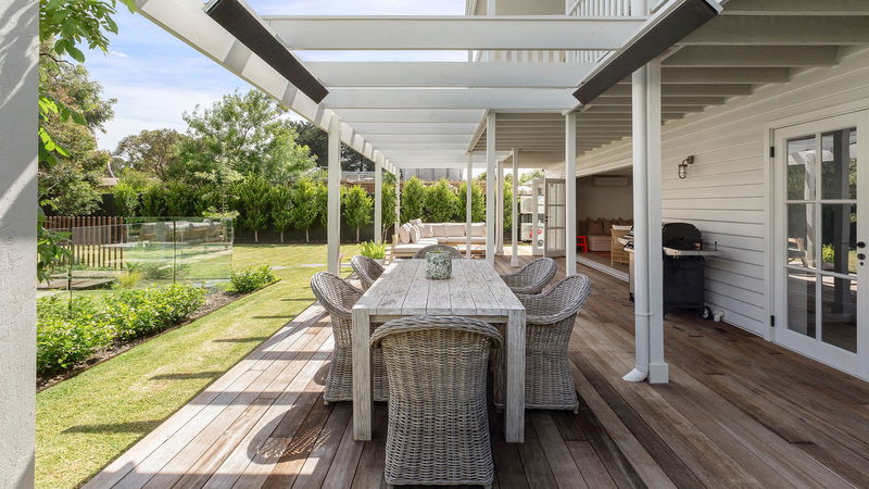 Beach Street (Heated Pool)