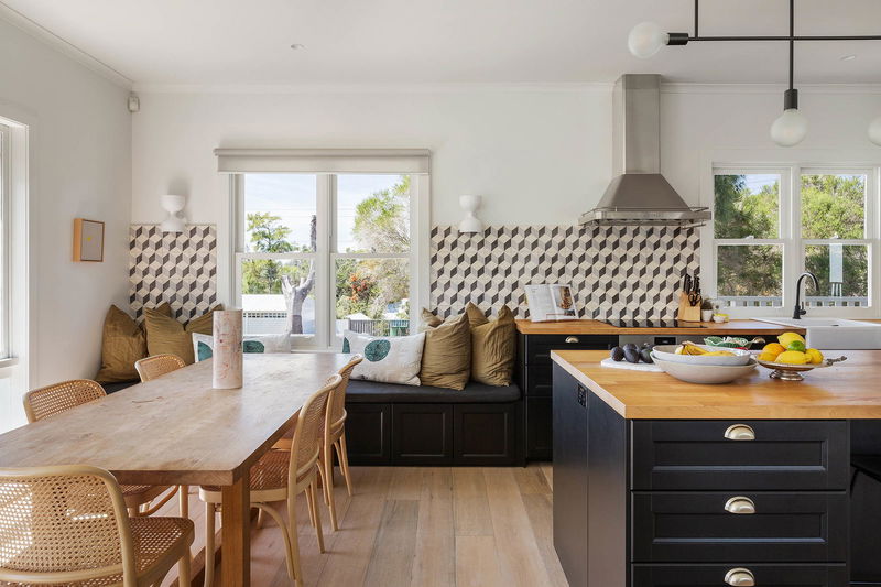 Beach Street (Heated Pool)