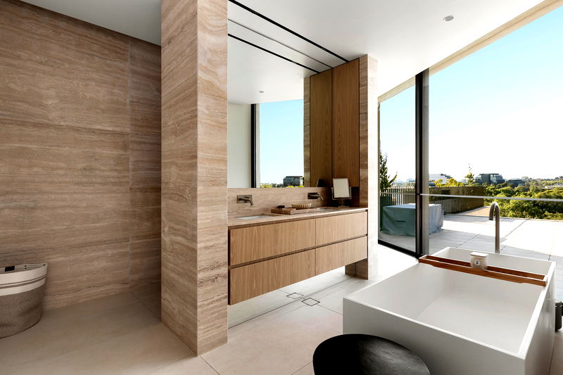 Como Penthouse (Melbourne skyline and river views)