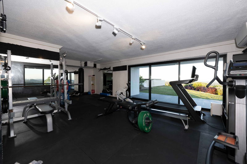 Sky High Estate (Ocean Views)