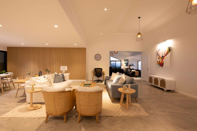 Sky High Estate (Ocean Views)