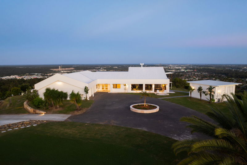 Sky High Estate (Ocean Views)