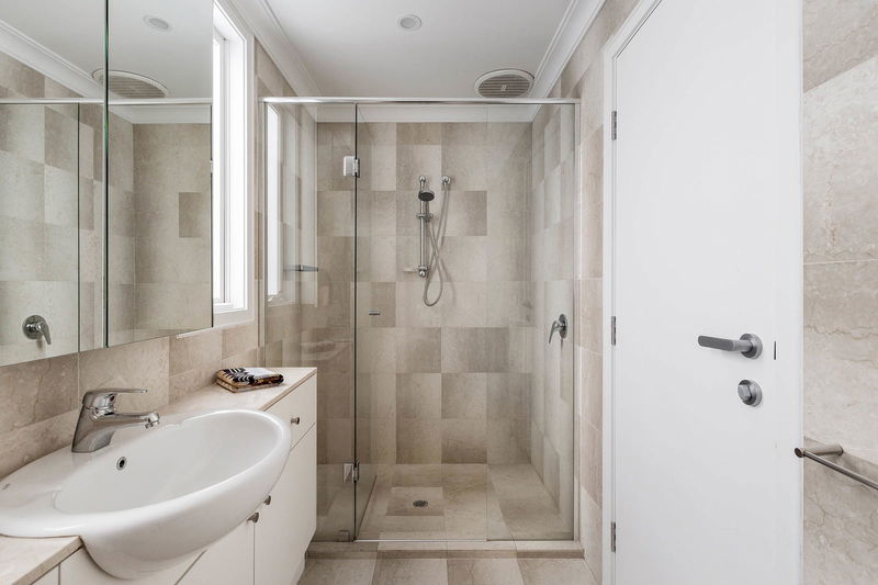 Linlithgow (Heated Pool)