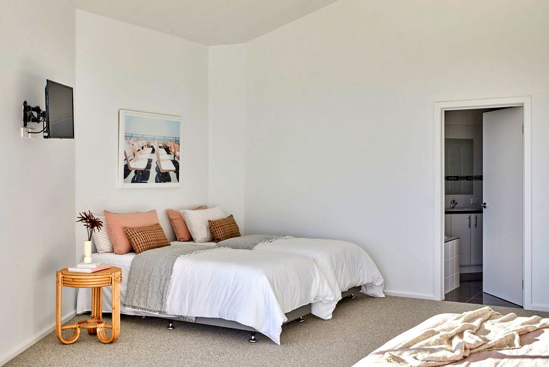 The Cape Retreat (Stunning views)