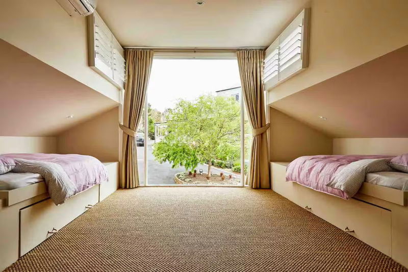 South Hampton - The Estate (With Stunning Views)