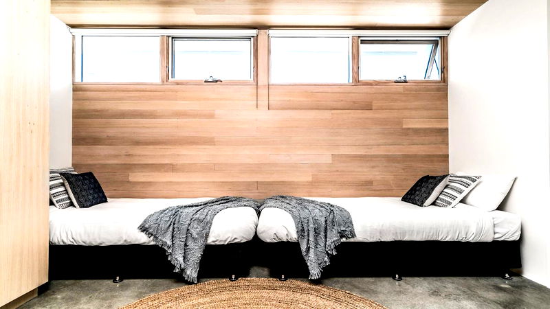Bowerbird - beachfront home with rooftop pool