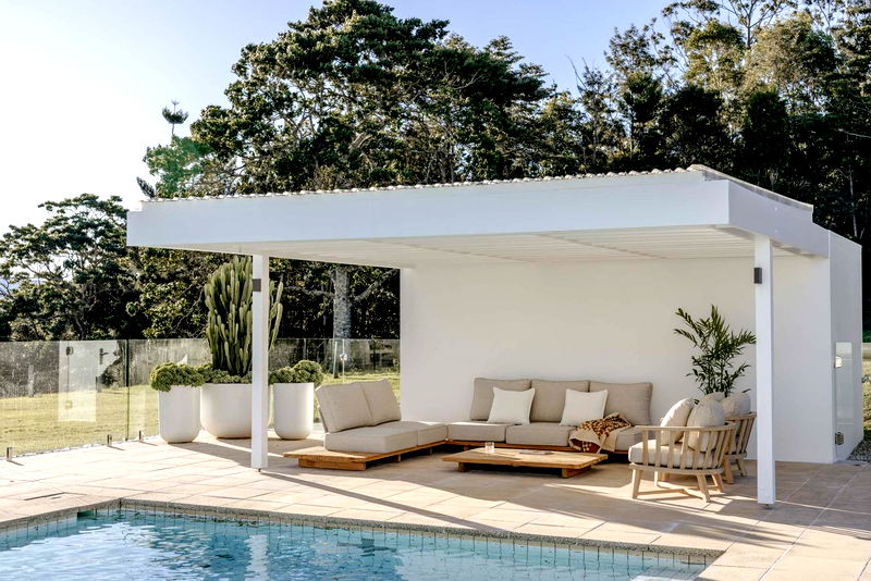 Amelika - luxury 25 acre estate with pool