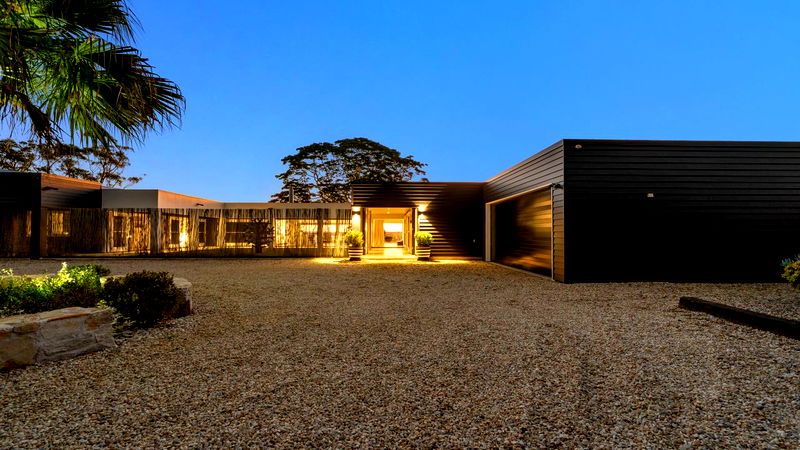 Amelika - luxury 25 acre estate with pool