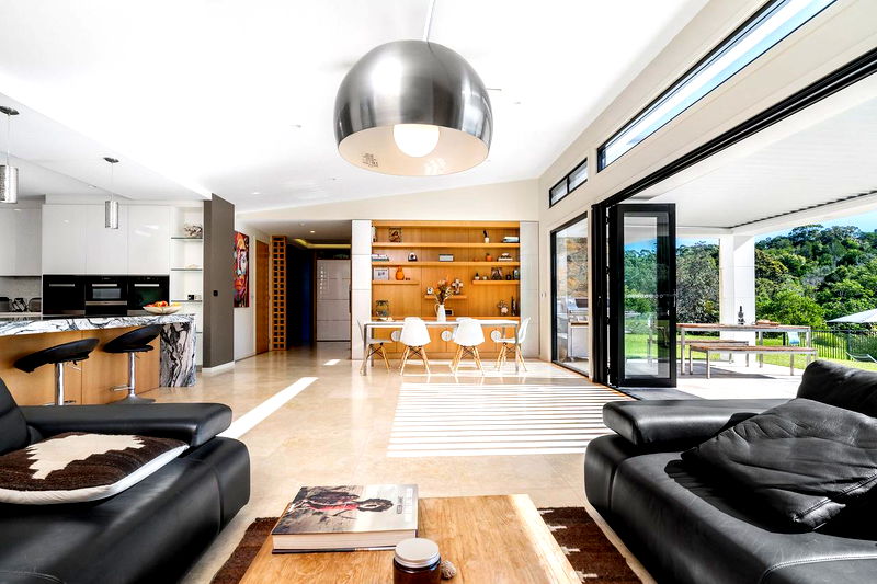 Aurora - Broken Head retreat with pool