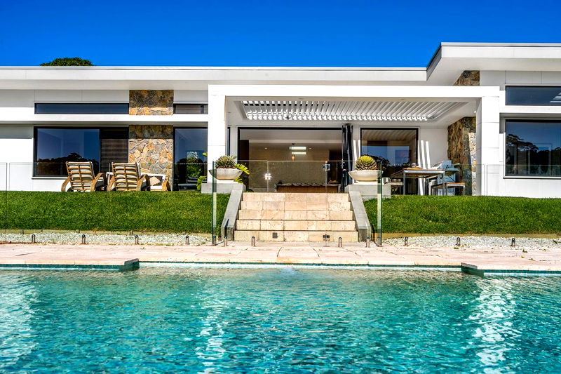 Aurora - Broken Head retreat with pool