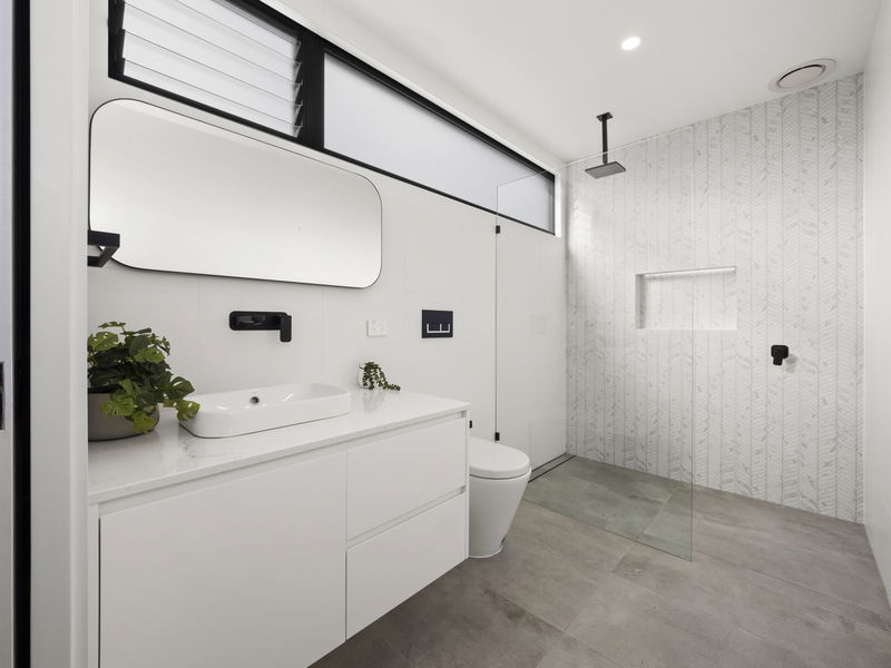 Paradise Isle (Heated Pool)