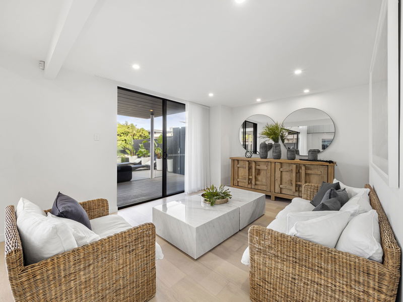 Paradise Isle (Heated Pool)