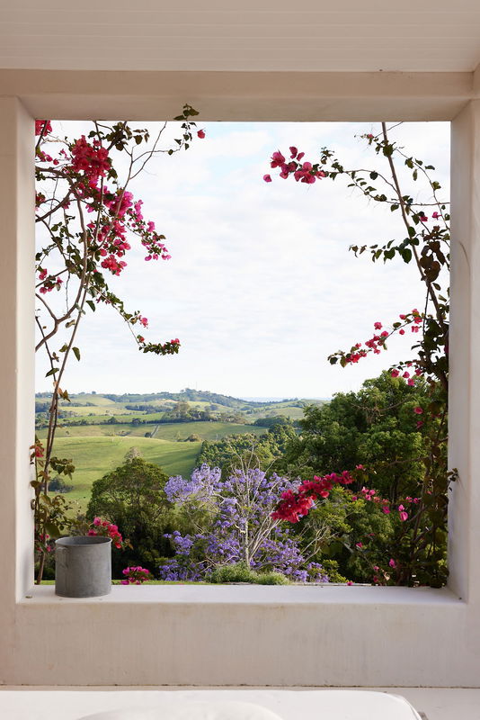 Picadilly House - European inspired Byron manor (With Car Parking)