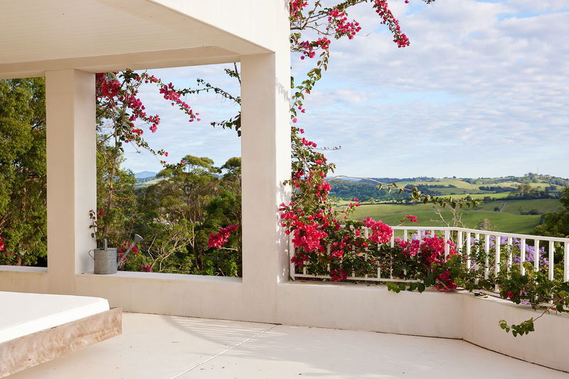 Picadilly House - European inspired Byron manor (With Car Parking)