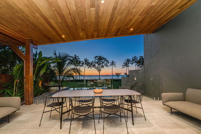 Azure (Walk to Beach)