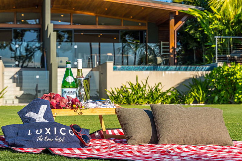 Azure (Walk to Beach)