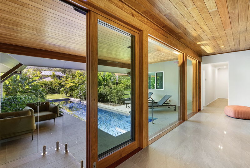 Celeste (Walk to Beach)