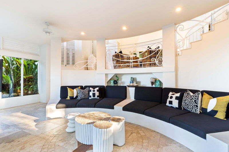 Lighthouse Port Douglas (Heated Pool)