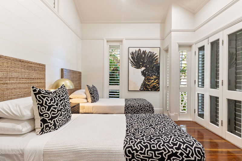 Lighthouse Port Douglas (Heated Pool)