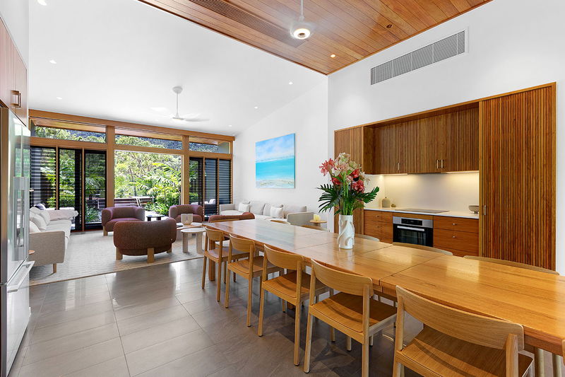 Topaz (With Car Parking)