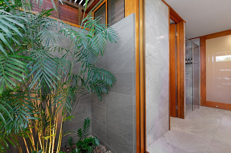 Topaz (With Car Parking)