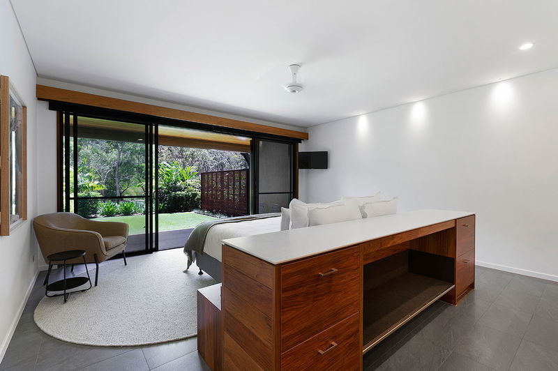 Topaz (With Car Parking)