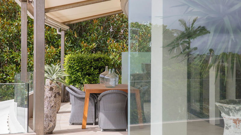 Rose Bay Luxe Penthouse (Walk to Beach)