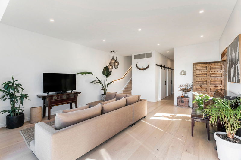 Tamarama Surf View (Walk to Beach)