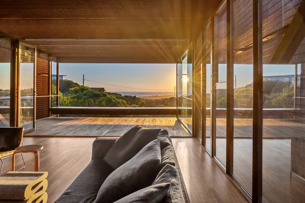 Constantine Andrews Beach (St Andrews Beach House)