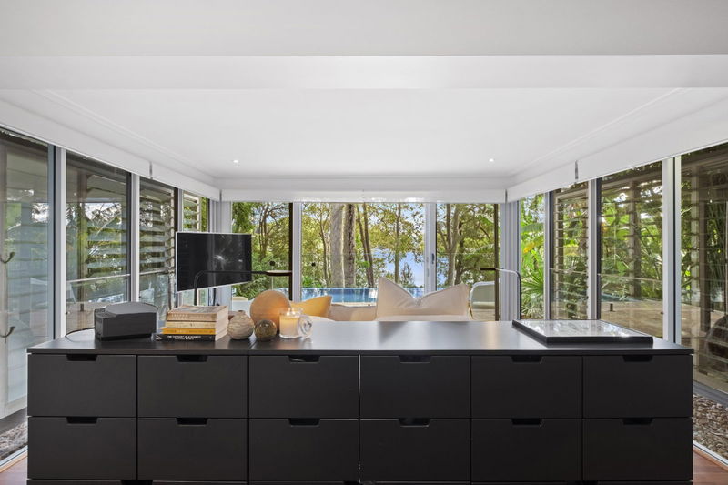 Tranquility at Pretty Beach (Walk to the beach)