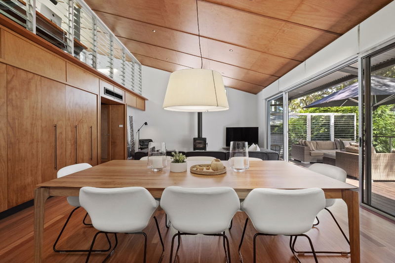 Tranquility at Pretty Beach (Walk to the beach)