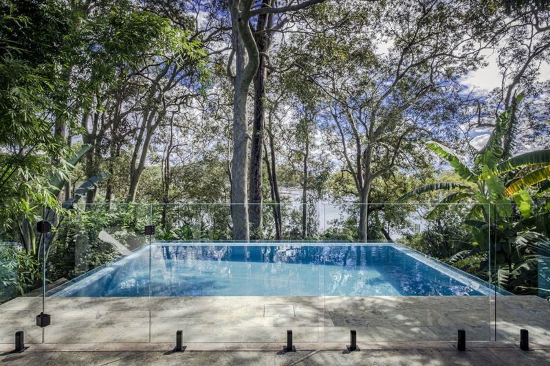 Tranquility at Pretty Beach (Walk to the beach)