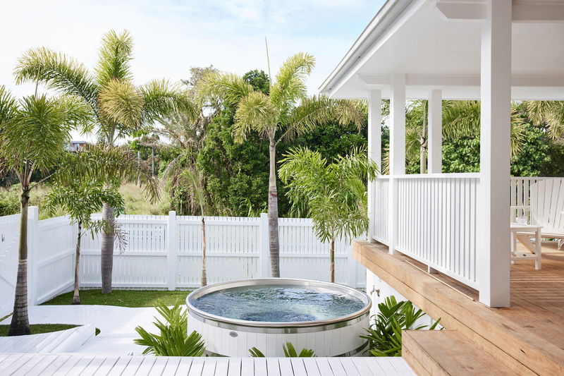 Picadilly Palms (With spa & IR sauna)