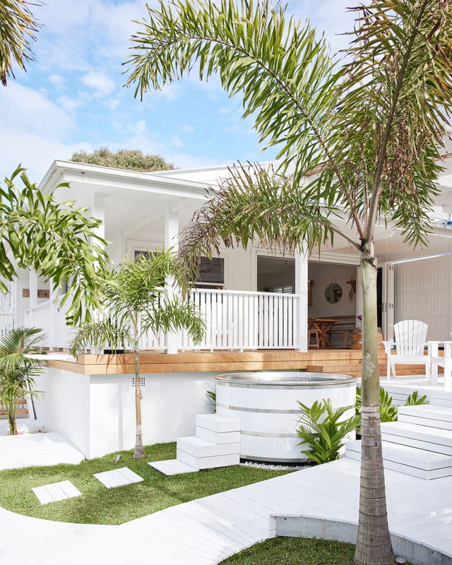 Picadilly Palms (With spa & IR sauna)