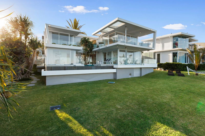 Beaches at Sunrise (Heated Pool)