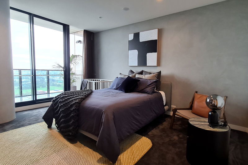 Port Melbourne Penthouse (Heated Pool)