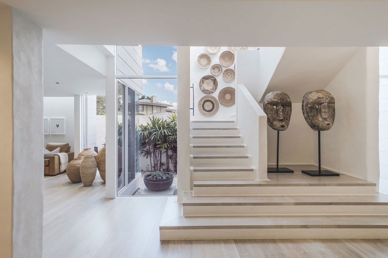 Wagstaffe Tropics (Walk to Beach)