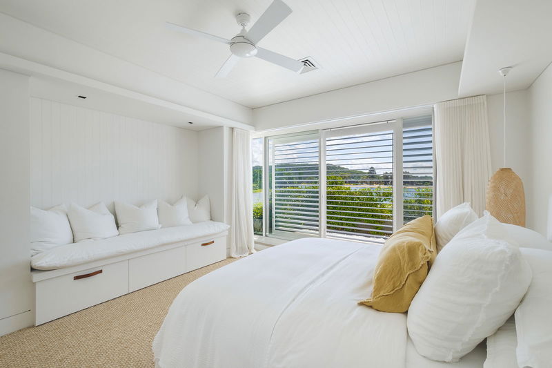 Wagstaffe Tropics (Walk to Beach)