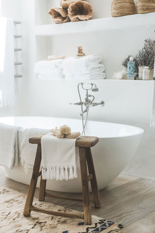 Wagstaffe Tropics (Walk to Beach)