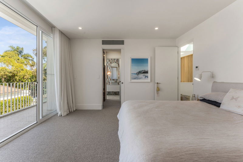 Bondi Pool Oasis (Walk to the beach)