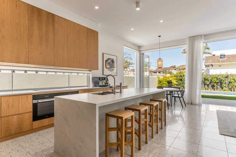 Bondi Pool Oasis (Walk to the beach)