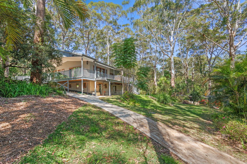 Treetop Acreage with Tennis Court