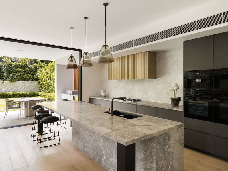 Clifton Modern Luxe (Heated Pool)