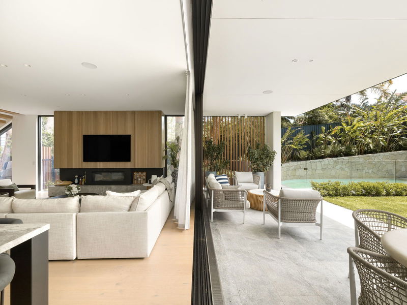 Clifton Modern Luxe (Heated Pool)